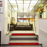 Hotel Timhotel Gare De Lyon 3*