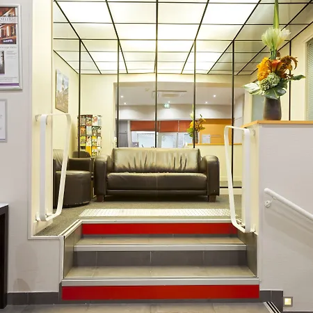 Hotel Timhotel Gare De Lyon 3*